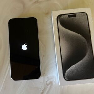 Iphone 15 Pro Max (READ description )